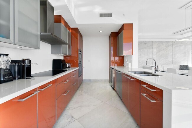 Building Photo - 4100 Island Blvd