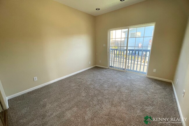 Building Photo - Spacious & Sunlit 5-Bedroom Retreat in the...