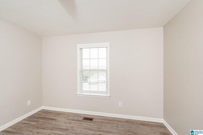 Building Photo - 865 Moonlite Dr