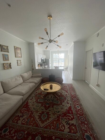 Primary Photo - 860 N Orange Ave