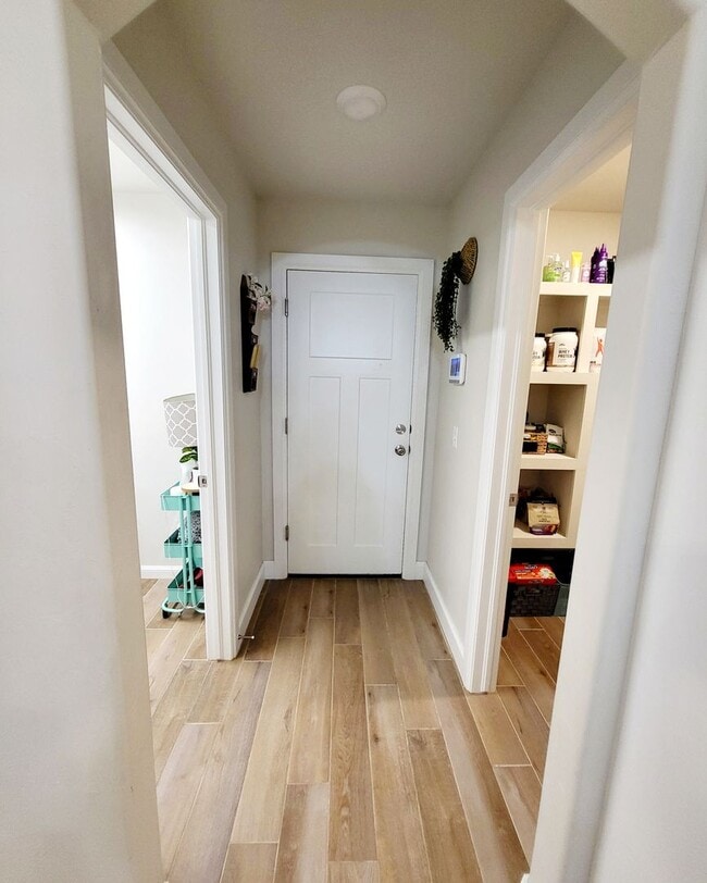 Building Photo - You Could Call This Beautiful 4-Bed, 2-Bat...