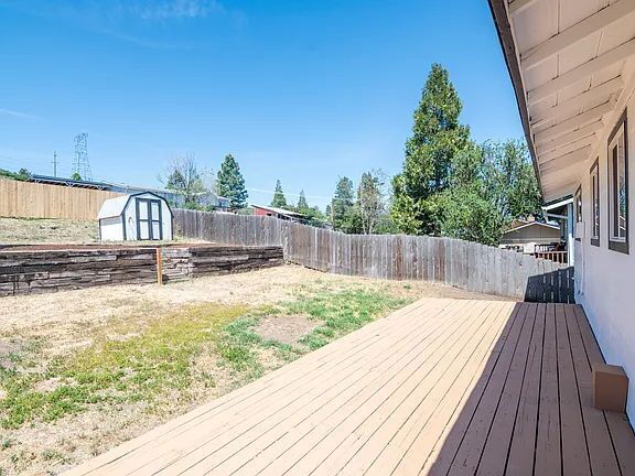 Building Photo - "Charming 5-Bed Sanctuary with Cozy Fireplace on South Rogers Street!"