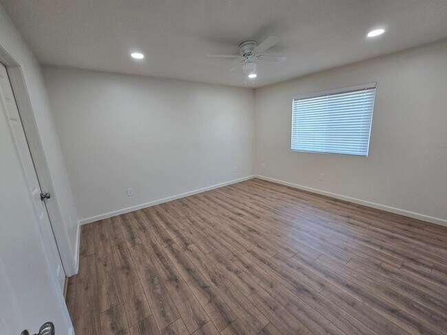 Building Photo - 801 Capehart Ct