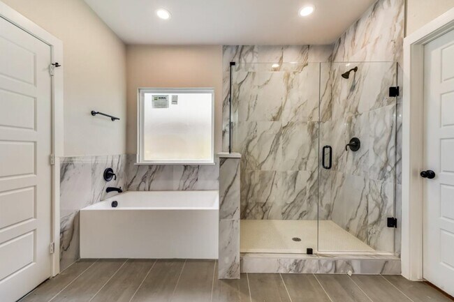 Building Photo - 2716 Brigham Ln