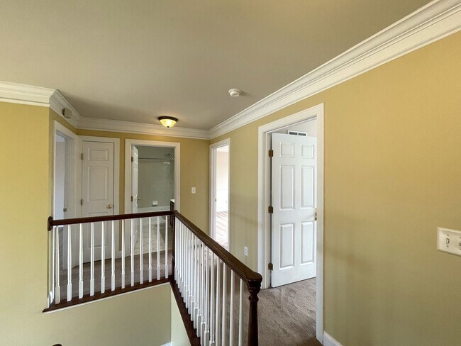 Building Photo - 4823 Vista Ridge Dr