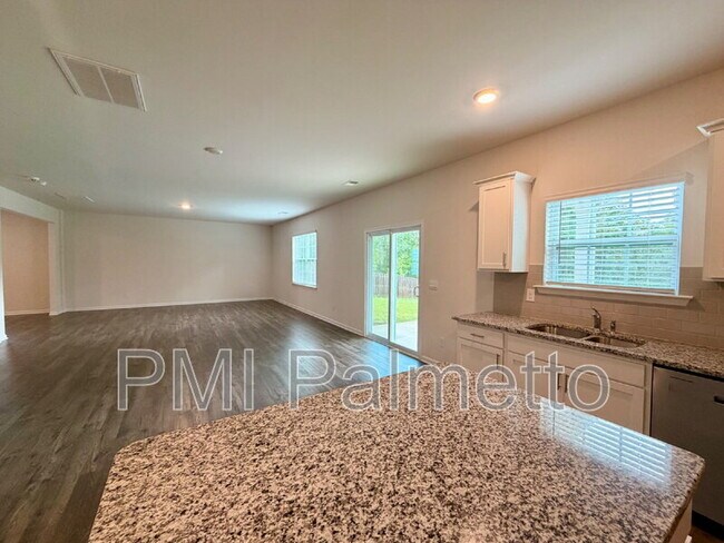 Building Photo - 771 Tiger Lily Drive
