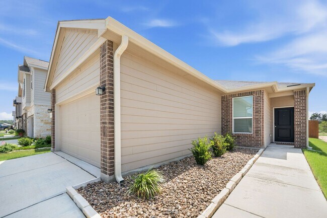 Building Photo - 4015 Casita Mia St