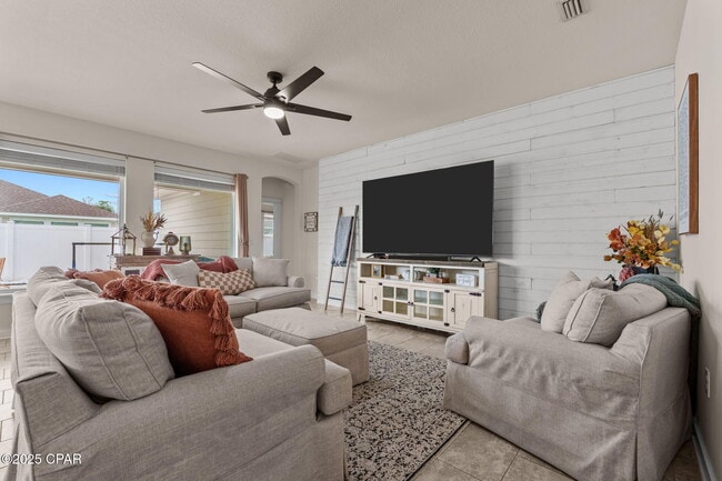 Building Photo - 105 Johnson Bayou Dr