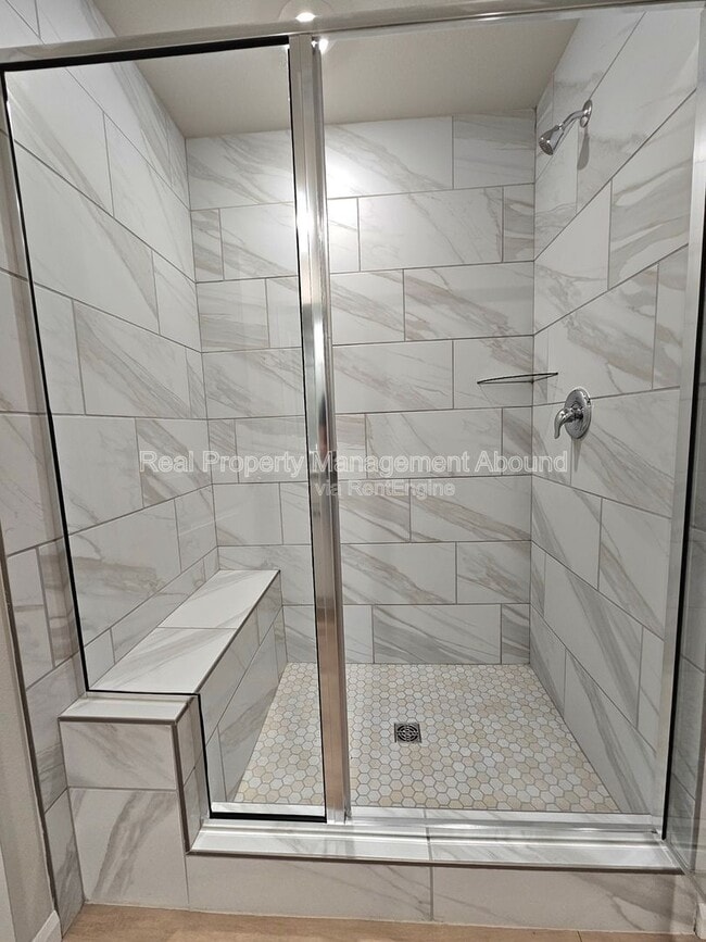Building Photo - 7505 N 155th E Ave