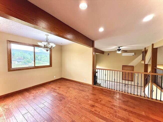 Building Photo - Jeremy Ranch Retreat – Available Now