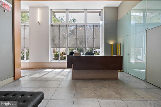 Building Photo - 1101 Locust St