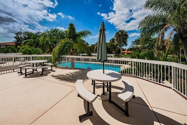 Building Photo - 1805 Mariner Dr