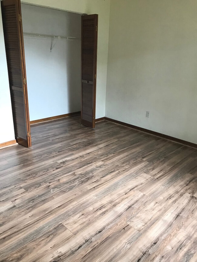 Building Photo - 1096 Willow Wood Dr