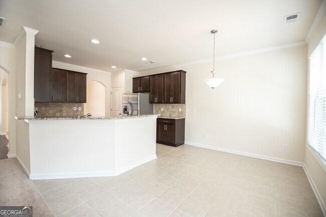 Building Photo - 5863 Krim Dr
