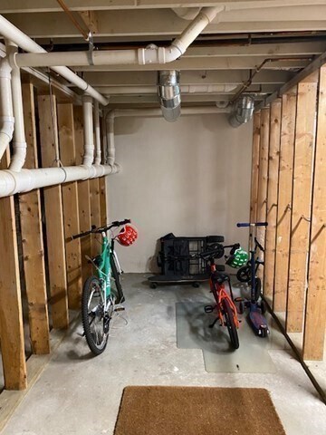 Building Photo - 85-87 Francis St