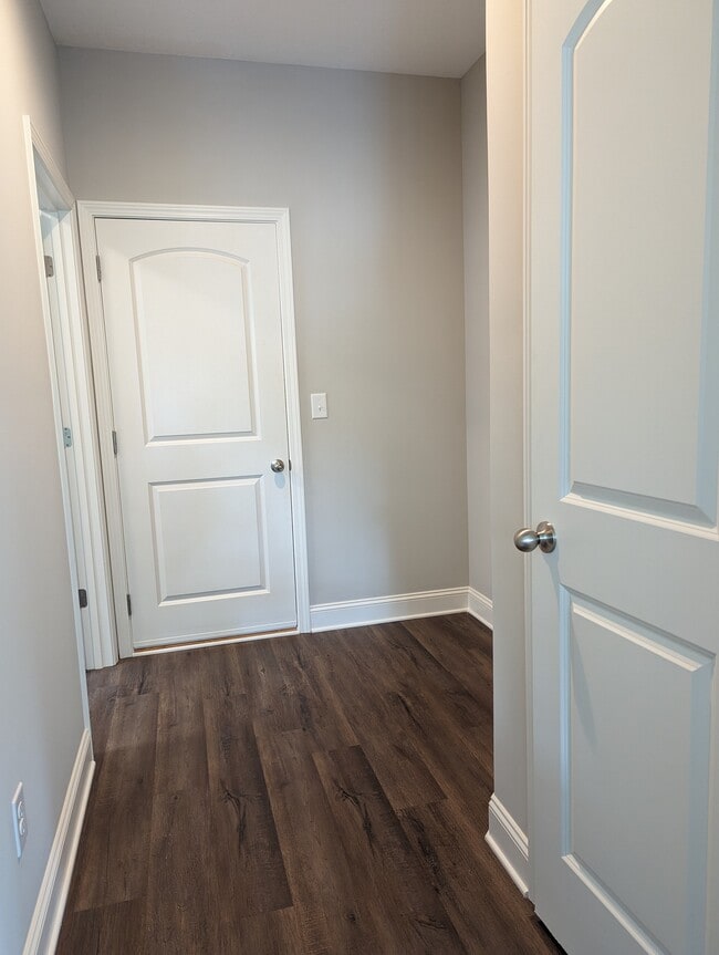 Building Photo - 8712 Yellow Aster Rd