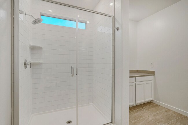 Building Photo - 12881 N 145th Dr