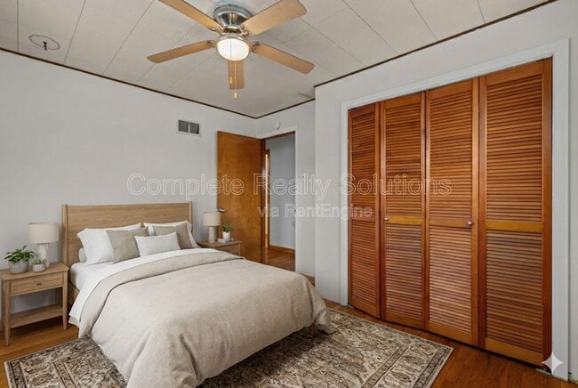 Building Photo - 10044 Pepper Ln