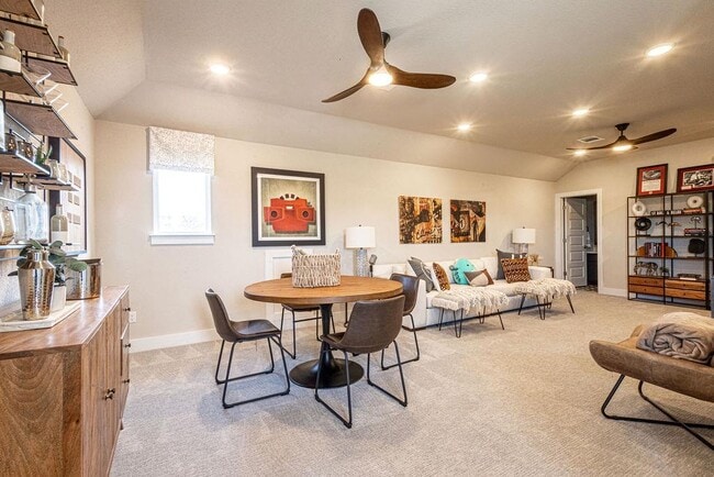 Building Photo - 217 Northcrest Dr