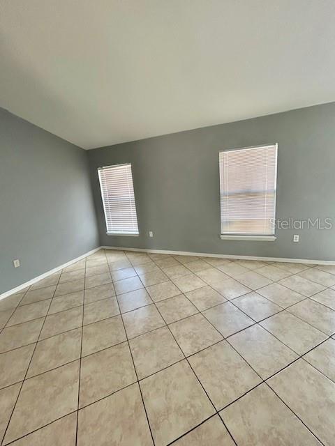 Building Photo - 462 Magpie Ct