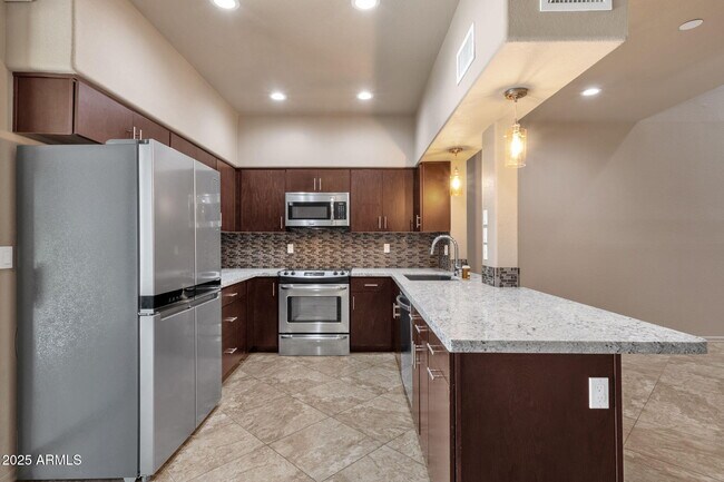 Building Photo - 12438 N Saguaro Blvd