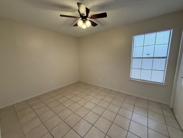 Building Photo - 1502 E San Pedro St