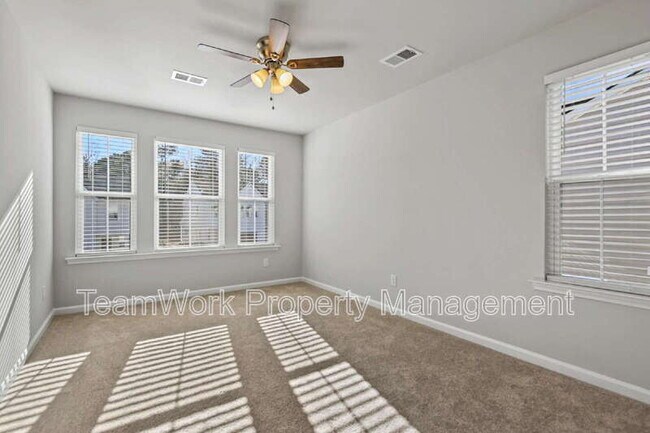 Building Photo - 7926 Triggerfish Way