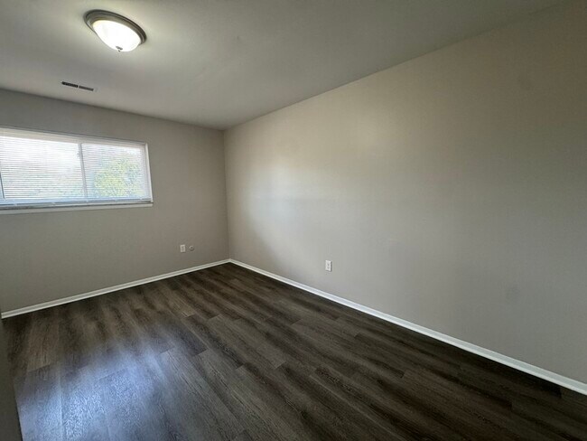 Building Photo - 4245 Quarry Rd