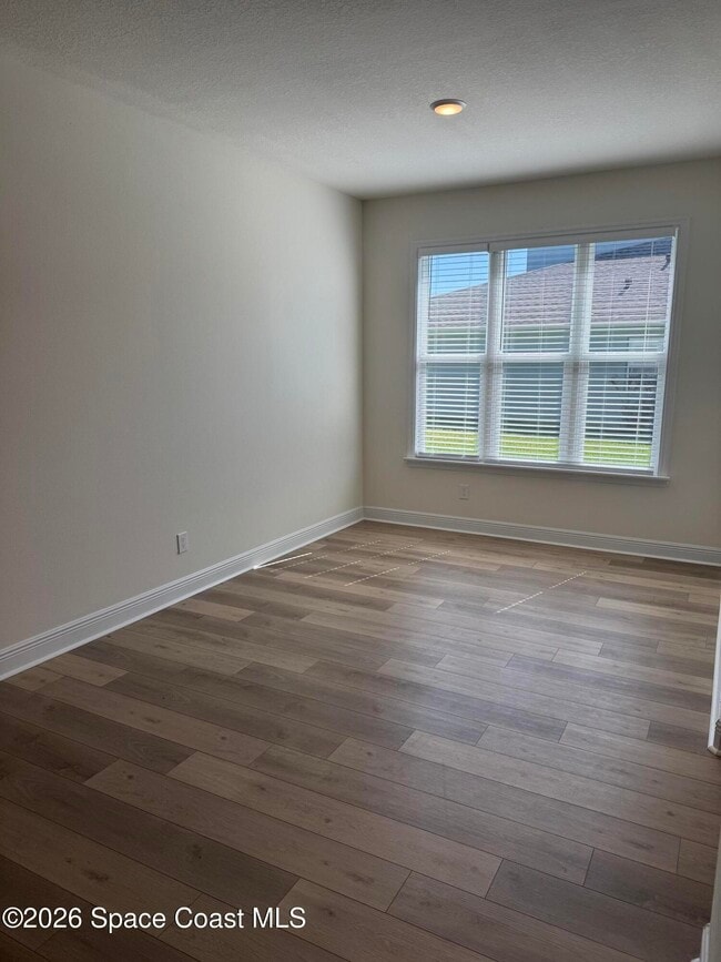 Building Photo - 1493 Killian Dr