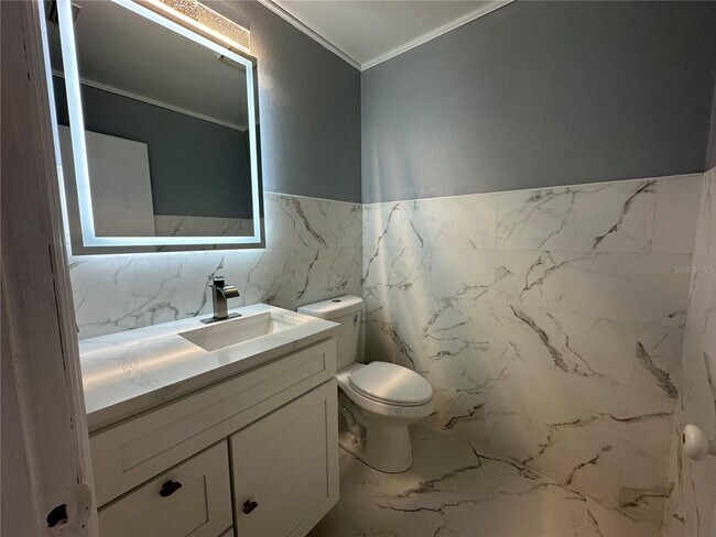 Building Photo - 7846 Snowberry Cir