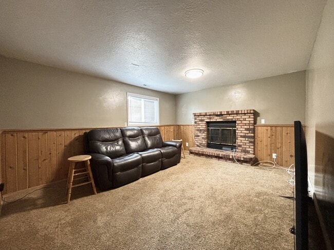 Building Photo - 8809 W Donnybrook Dr