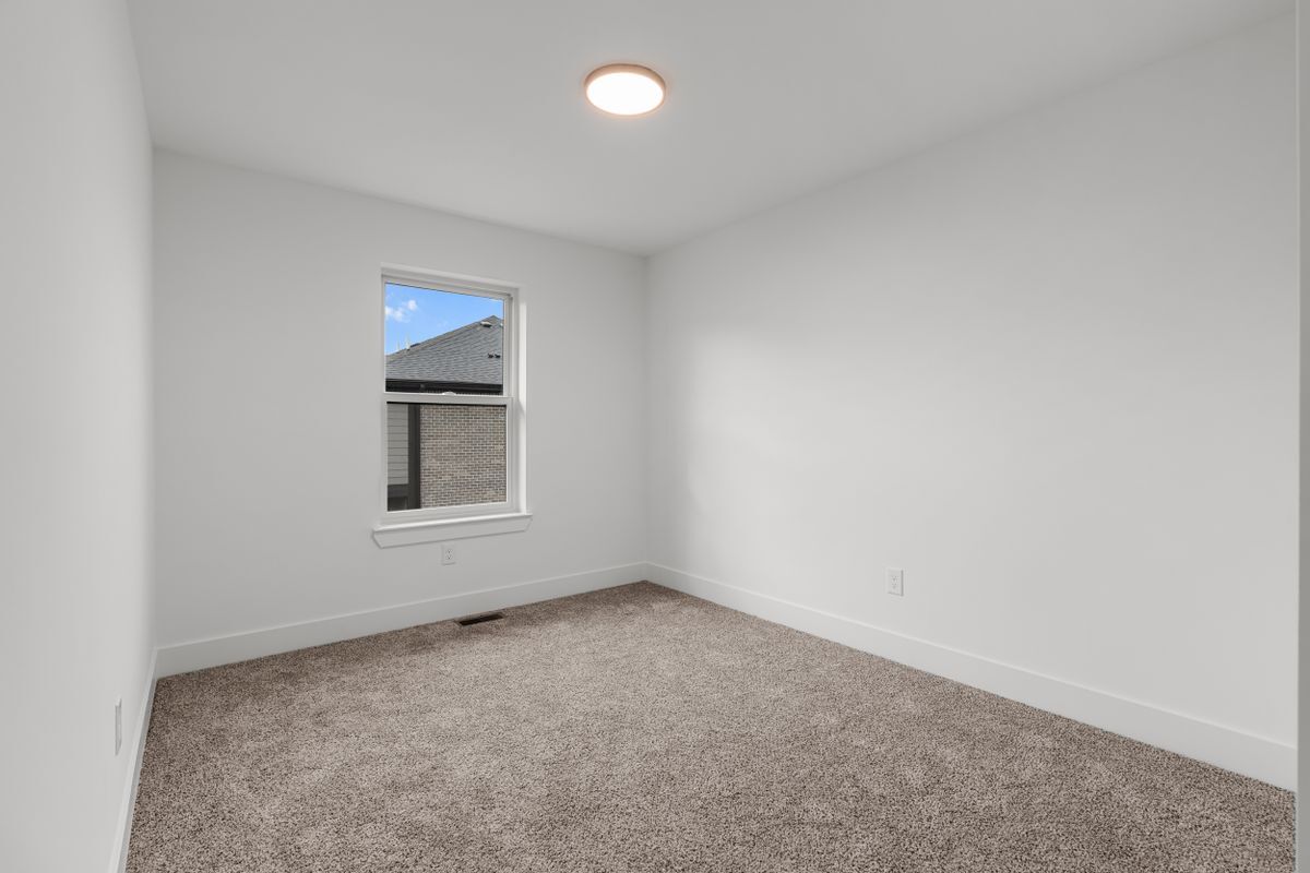 Building Photo - 2845 Summers Pl