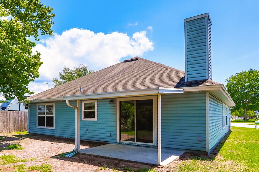 Building Photo - 2066 Tanager Dr