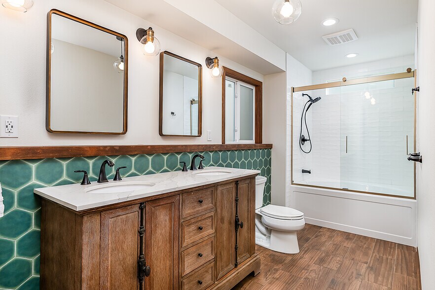 Downstairs bath, just redone - 22224 98th Ave W