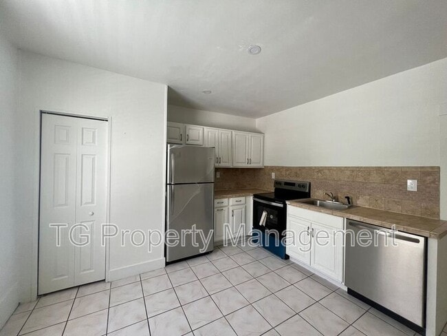 Building Photo - 30A Sanford St