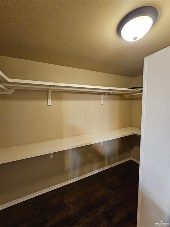 Building Photo - 20 May Ave