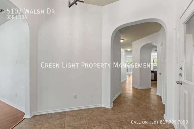 Building Photo - 5107 Walsh Dr