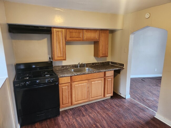 Building Photo - Newly Renovated 2 bedroom Section 8 NO APP...