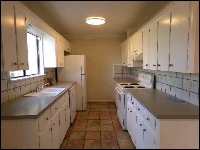 Building Photo - 11320 Southridge Dr