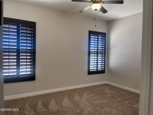 Building Photo - 2849 Tierra Oasis St