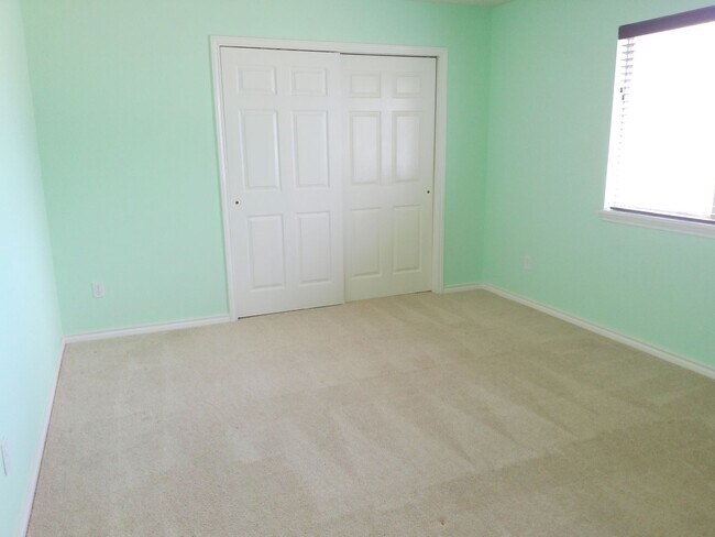 Building Photo - 5405 Knights Cir