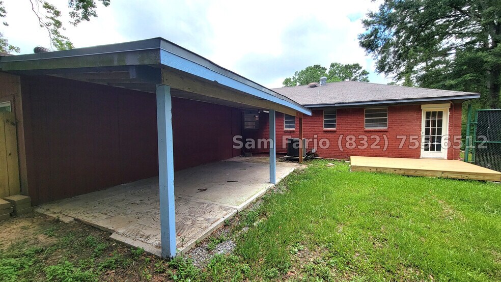 Building Photo - 2100 Hill Top Ct