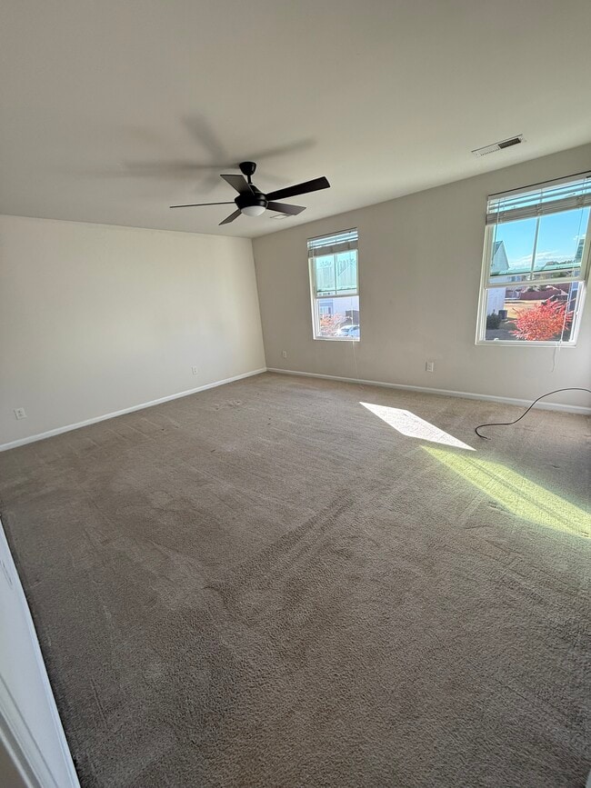 Building Photo - 704 Braeswood St