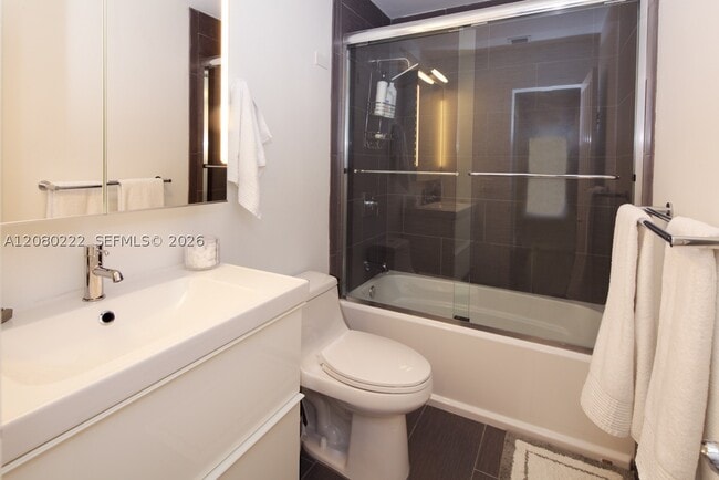 Building Photo - 5631 SW 58th Ct