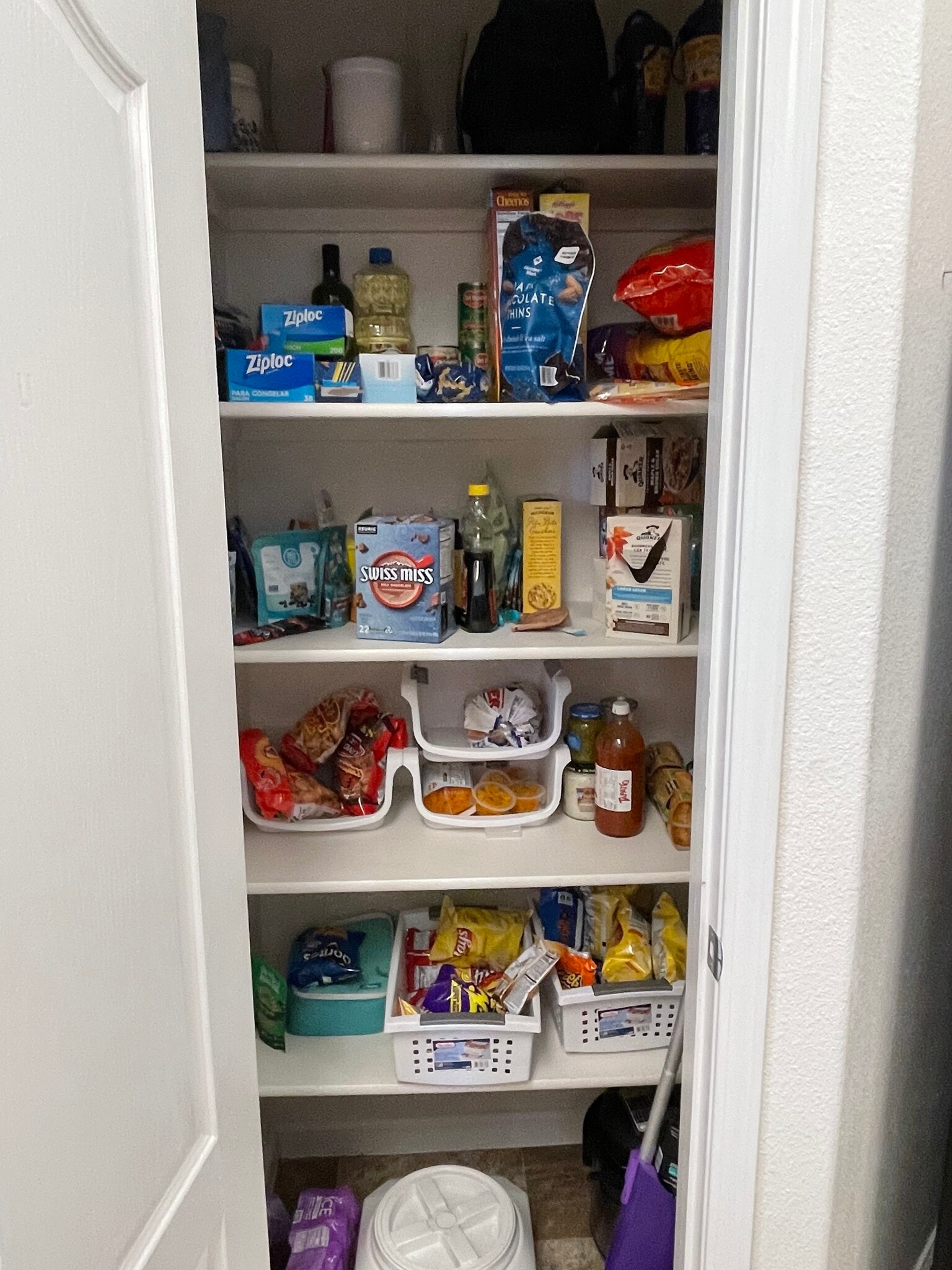 Kitchen Pantry - 17000 Wedge Pky
