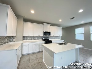 Building Photo - 142 Landing Ln