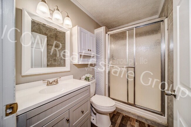 Building Photo - 53 Black Rd NE