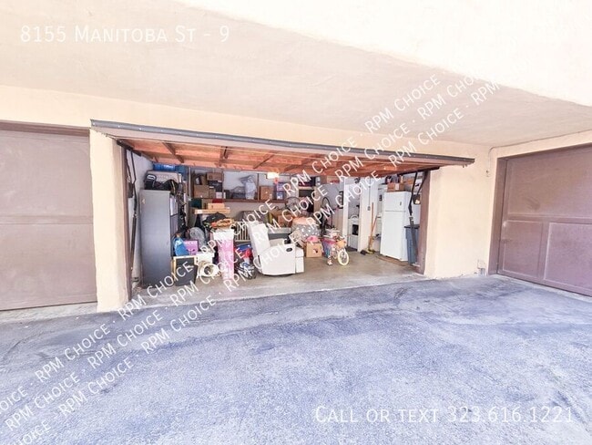 Building Photo - 8155 Manitoba St