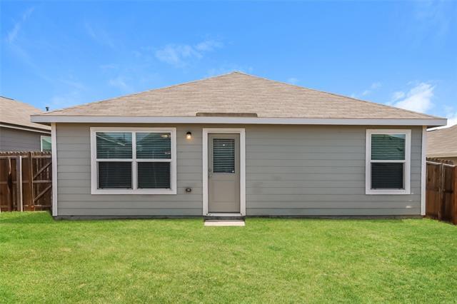 Building Photo - 2311 Alcantara Ave