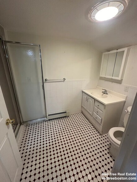 Building Photo - 28 Montfern Ave